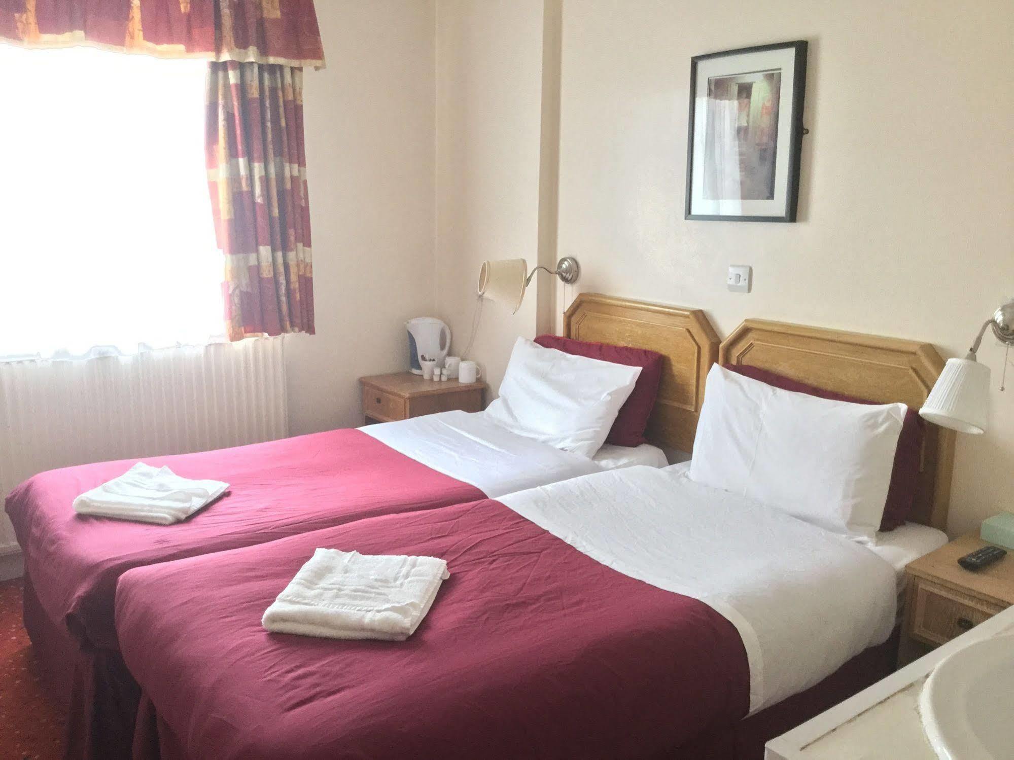 Chiswick Lodge Hotel Лондон Екстериор снимка